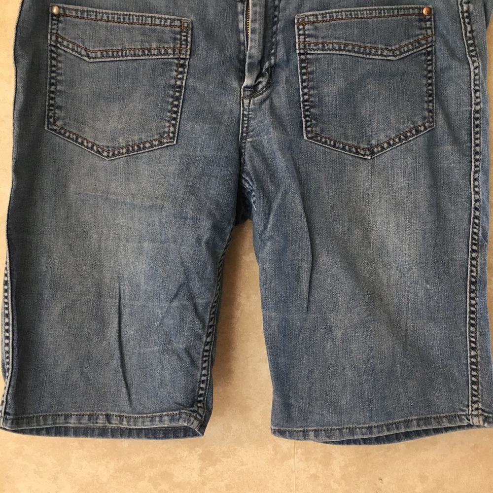 Jean Bermuda’s